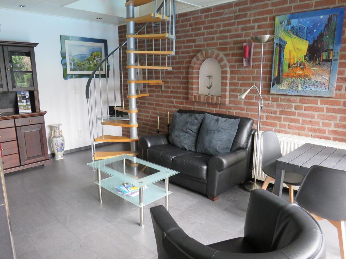 Ferienwohnung Am Niederrhein เคเวลาร์ ภายนอก รูปภาพ